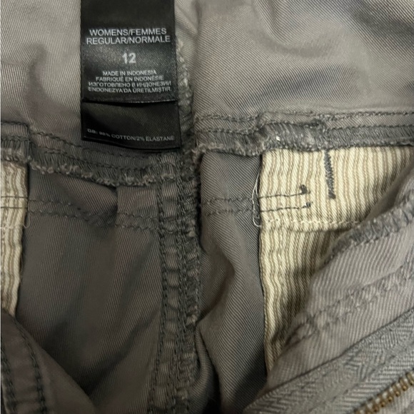 The North Face Gray Bermuda Shorts with Drawstring Waist - Picture 3 of 5